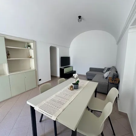 Semesterbostad Dietro La Piazzetta